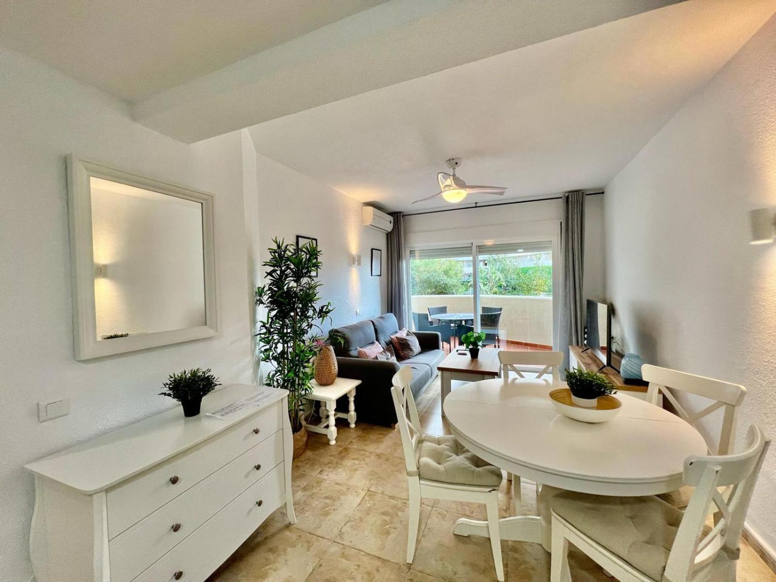 Lovely Sea And Garden View Benalbeach Apartment *